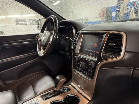 Used 2016 Jeep Grand Cherokee Limited image 35