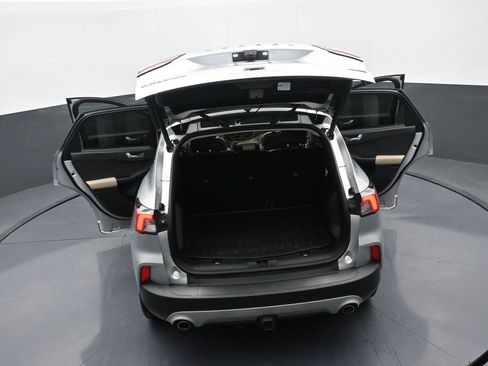 Used 2020 Ford Escape Titanium image 42