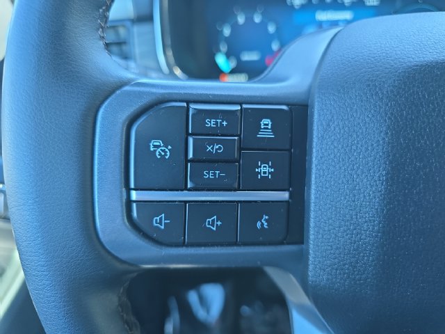 Used 2025 Ford F150 Lariat w/ FX4 Off-Road Package AWD/4WD image 30