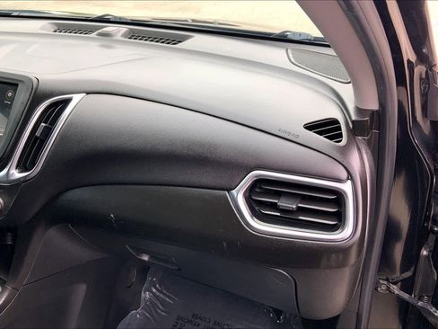 Used 2019 Chevrolet Equinox LT image 18