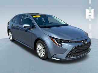 Used 2020 Toyota Corolla XLE video 1