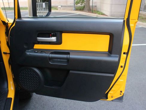 Used 2007 Toyota FJ Cruiser 4WD image 24