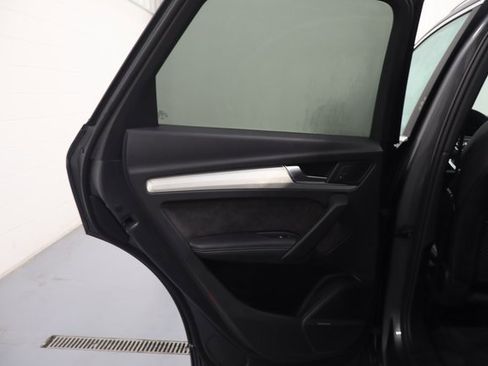 Used 2020 Audi SQ5 Premium Plus image 11