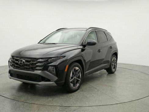 Used 2025 Hyundai Tucson SEL image 3