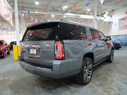 Used 2019 GMC Yukon XL Denali w/ Denali Ultimate Package image 13