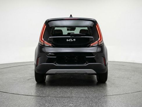 Used 2025 Kia Soul LX w/ LX Technology Package image 7