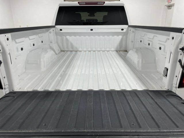 Used 2023 GMC Sierra 1500 SLE AWD/4WD image 24