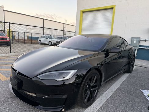 Used 2022 Tesla Model S image 32