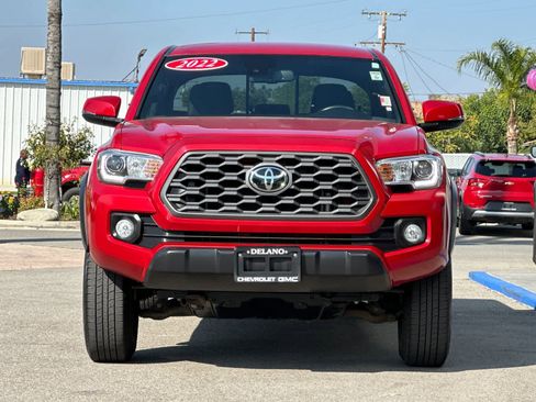 Used 2022 Toyota Tacoma TRD Off-Road image 8