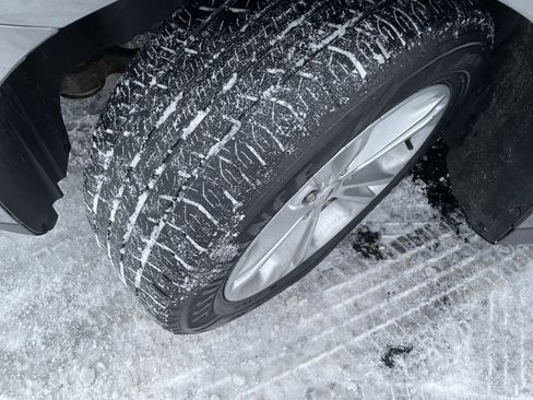 Used 2014 Ford Taurus SEL w/ Equipment Group 201A image 9