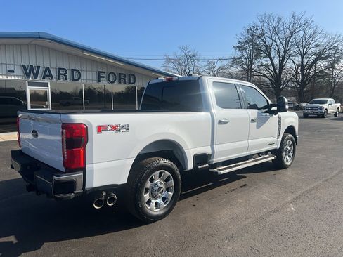 Used 2024 Ford F250 Lariat w/ Chrome Package image 5