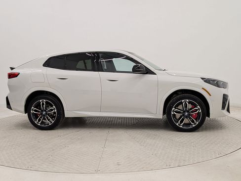New 2026 BMW X2 xDrive28i w/ M Sport Package AWD/4WD image 8