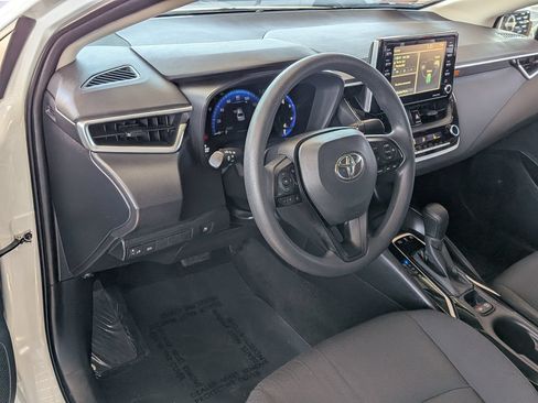 Certified 2021 Toyota Corolla LE FWD image 13