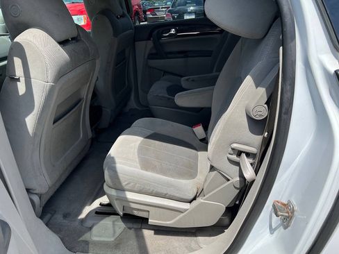 Used 2017 Buick Enclave Convenience w/ Trailering Package FWD image 8