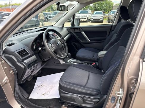 Used 2015 Subaru Forester 2.5i AWD/4WD image 23