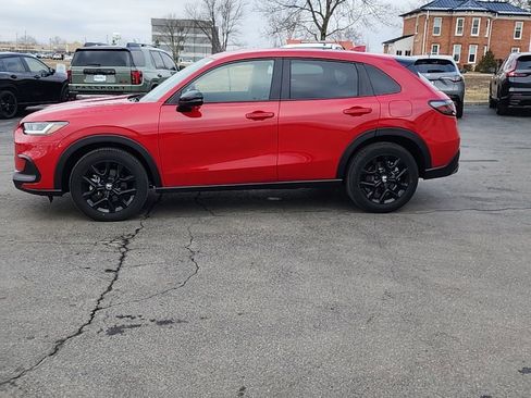Certified 2025 Honda HR-V Sport image 4