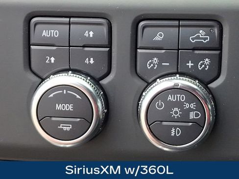 Used 2024 GMC Sierra 1500 Denali w/ Denali Reserve Package AWD/4WD image 9