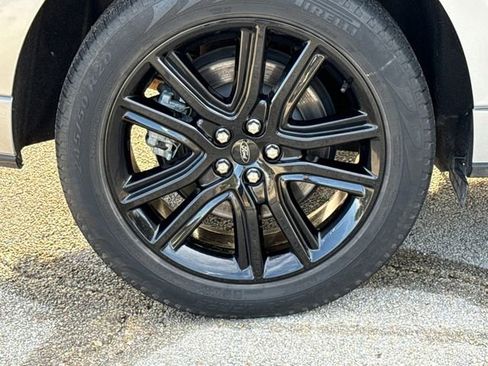 Certified 2022 Ford Edge ST-Line AWD/4WD image 9