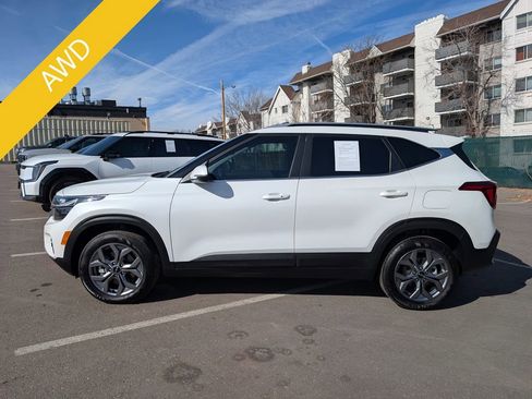 Certified 2024 Kia Seltos S image 2