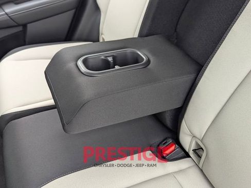 Used 2025 Honda CR-V EX image 31