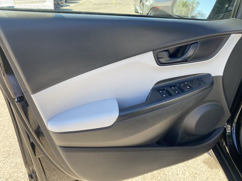 Used 2022 Hyundai Kona SEL AWD/4WD image 14