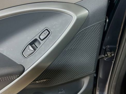 Used 2017 Hyundai Santa Fe Limited image 27