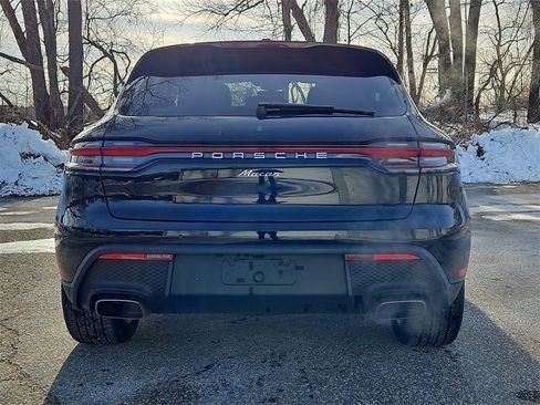 Certified 2025 Porsche Macan image 6