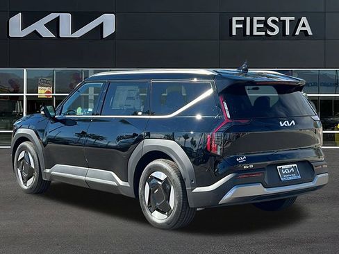 New 2026 Kia EV9 Wind image 3