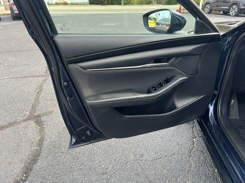 Used 2024 MAZDA MAZDA3 s image 11