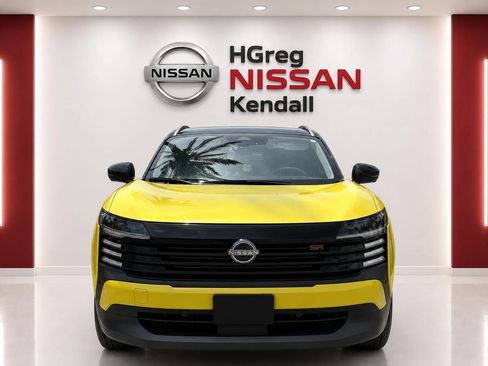 Used 2025 Nissan Kicks SR FWD image 3