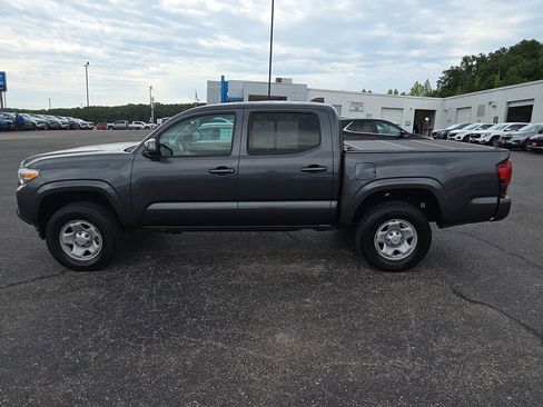 Used 2023 Toyota Tacoma SR AWD/4WD image 5