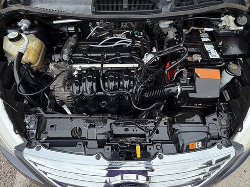 Used 2013 Ford Fiesta Titanium FWD image 11