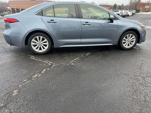 Used 2023 Toyota Corolla XLE image 8