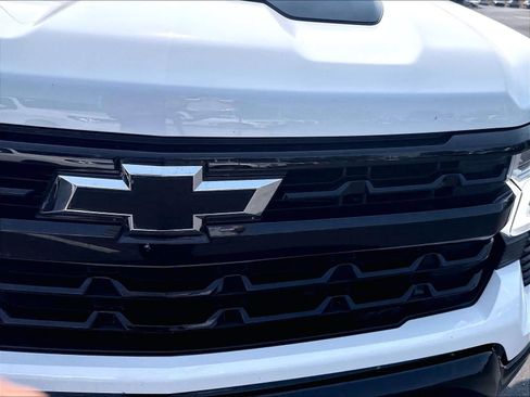Used 2025 Chevrolet Silverado 1500 LT Trail Boss w/ Convenience Package II AWD/4WD image 32