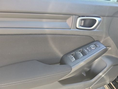 Used 2024 Honda Civic Sport image 16