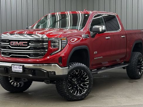 Used 2026 GMC Sierra 1500 SLT w/ SLT Convenience Package AWD/4WD image 1