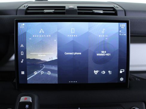 Used 2023 Land Rover Defender 130 S image 25