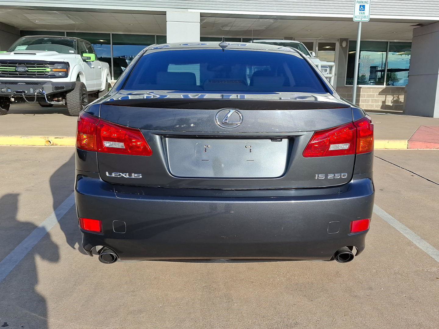 Used 2008 Lexus IS 250 w/ Premium Pkg RWD image 9