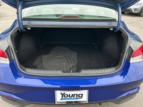 Used 2023 Hyundai Elantra SEL w/ Cargo Package image 29