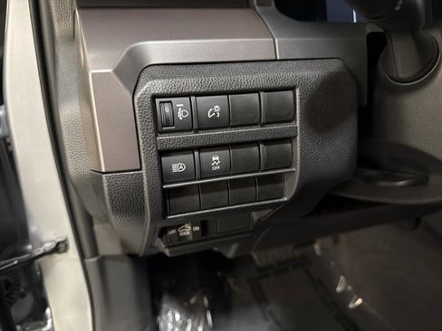 Used 2024 Toyota Tacoma SR5 AWD/4WD image 35