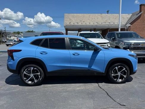 Used 2024 Chevrolet Trax RS w/ Driver Confidence Package FWD image 8