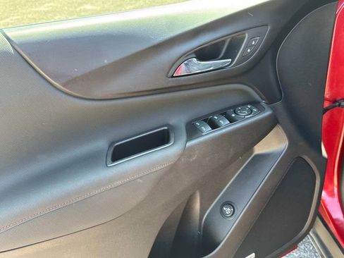 Used 2022 Chevrolet Equinox RS w/ RS Leather Package FWD image 29