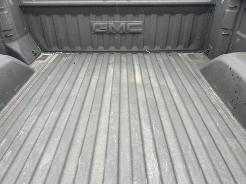 Used 2019 GMC Sierra 1500 SLT image 16