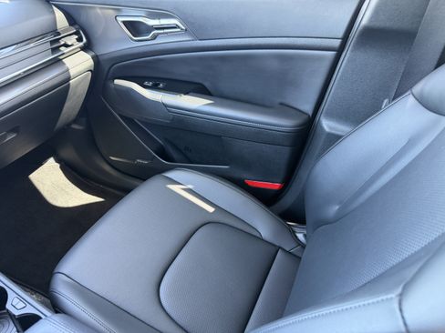 Certified 2023 Kia Sportage SX FWD image 17