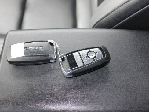 Used 2024 Ford Bronco Big Bend w/ Sasquatch Package AWD/4WD image 14
