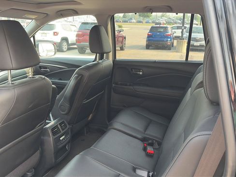 Used 2022 Honda Pilot Special Edition image 6