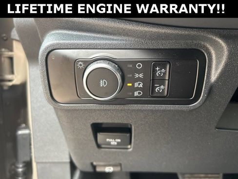 New 2025 Ford Bronco Outer Banks w/ Sasquatch Package image 13