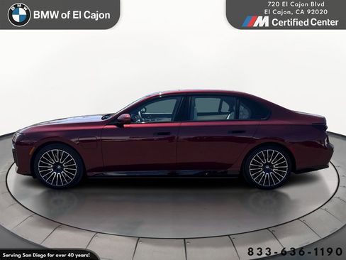 New 2025 BMW 750e xDrive 750e xDrive image 8