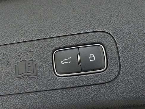 Used 2025 Lincoln Aviator Reserve w/ Jet Appearance Package image 38