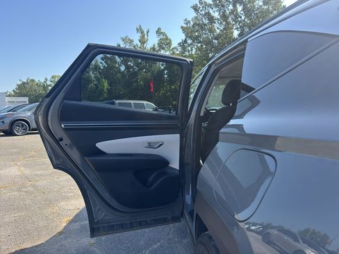 Used 2024 Hyundai Tucson SEL FWD image 18